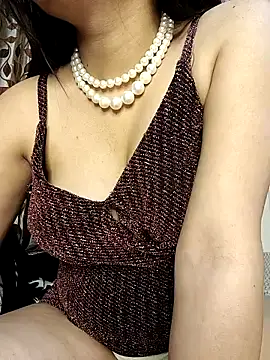 Snapshot of karishma_kappur chatting on February 20, 2025, 5:30 pm karishma kappur online show from February 20, 2025, 5:30 pm