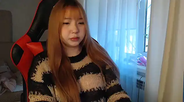 Snapshot of AnnaLightt chatting on February 7, 2025, 3:55 am AnnaLightt online show from February 7, 2025, 3:55 am