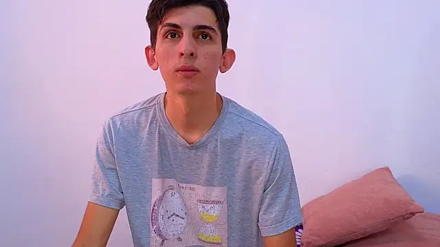 Snapshot of Ana_and_Leo chatting on January 30, 2025, 12:37 pm Ana and Leo online show from January 30, 2025, 12:37 pm