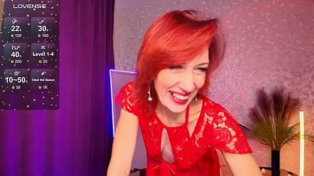 Snapshot of Scarlett__Snake chatting on September 14, 2025, 2:12 am Scarlett Snake online show from September 14, 2025, 2:12 am
