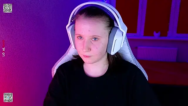 Snapshot of mon_lola chatting on February 11, 2026, 4:29 pm mon lola online show from February 11, 2026, 4:29 pm