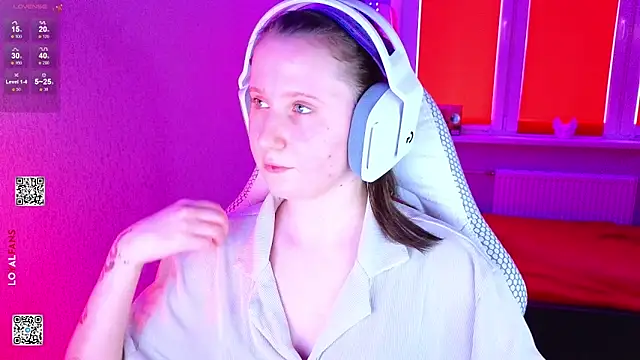 Snapshot of mon_lola chatting on March 4, 2026, 11:51 am mon lola online show from March 4, 2026, 11:51 am