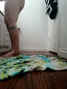 jayjay198080 online show from November 3, 2025, 5:05 pm