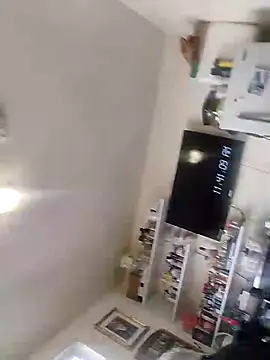 jayjay198080 online show from January 14, 2025, 7:43 pm