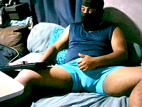 Snapshot of SergCarMX1 chatting on June 19, 2026, 6:14 pm SergCarMX1 online show from June 19, 2026, 6:14 pm