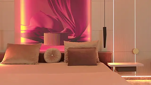 RubyLuxee online show from January 10, 2026, 6:09 am