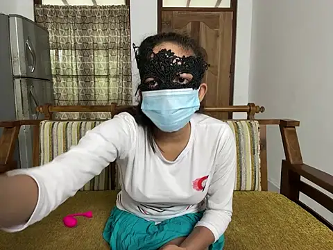 Snapshot of Tatoo_girl chatting on February 19, 2025, 5:49 am Tatoo girl online show from February 19, 2025, 5:49 am