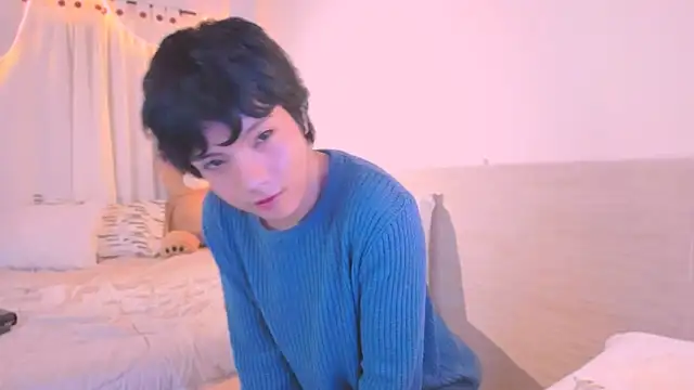 AllanYong18 online show from November 6, 2025, 5:22 am