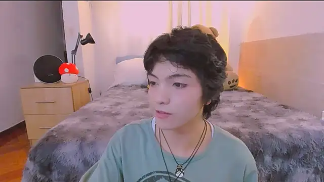 AllanYong18 online show from March 21, 2026, 6:58 am