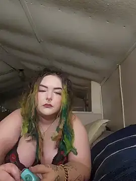 LitHippieBaby420 online show from January 20, 2025, 12:28 pm