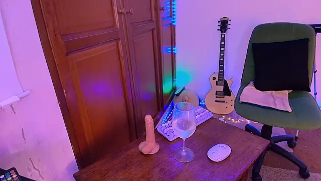 Snapshot of antonelawow chatting on February 19, 2026, 10:29 pm antonelawow online show from February 19, 2026, 10:29 pm