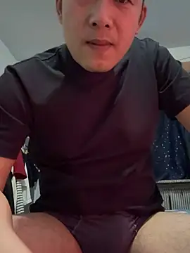 zxb757369 online show from February 27, 2025, 12:01 pm