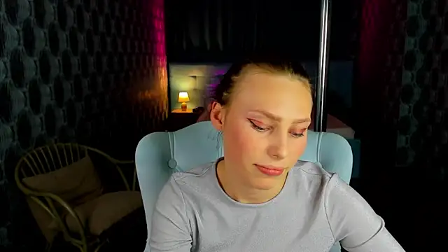 Snapshot of Aliceforfuun chatting on January 17, 2025, 11:59 am Aliceforfuun online show from January 17, 2025, 11:59 am