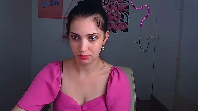 Amalia amor online show from July 3, 2026, 5:47 am
