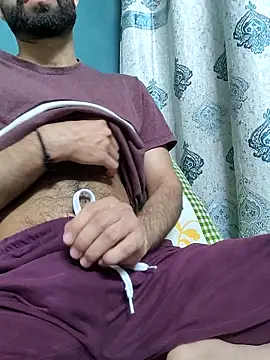 TOPMOON001 online show from October 6, 2025, 8:48 am