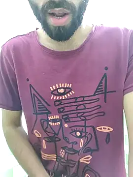 TOPMOON001 online show from March 12, 2025, 8:41 pm