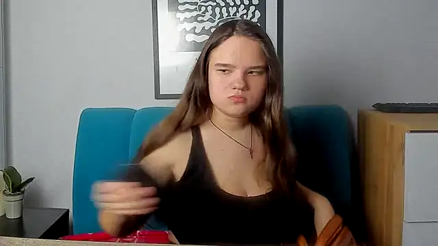 AdeleCruz online show from March 21, 2026, 1:04 pm