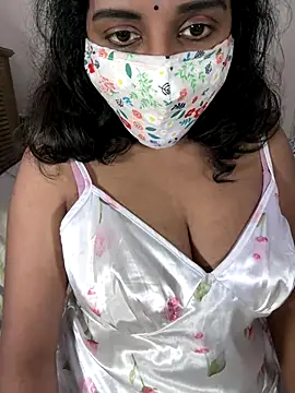 ArathyNambyarMallu online show from October 12, 2025, 2:18 pm