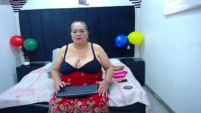 VickyBoobss online show from October 18, 2025, 1:02 pm