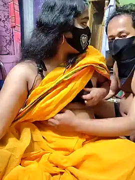 Snapshot of Horny_Desi_Girl chatting on January 18, 2025, 5:15 pm Horny Desi Girl online show from January 18, 2025, 5:15 pm