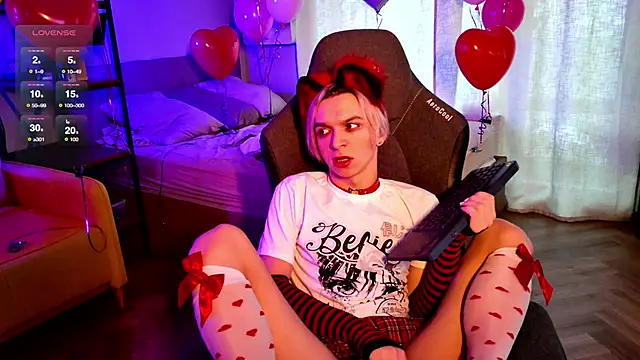 Snapshot of leon_yuugen chatting on February 14, 2025, 8:21 am leon yuugen online show from February 14, 2025, 8:21 am