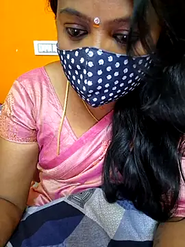 Snapshot of kanikasree chatting on February 23, 2025, 5:50 pm kanikasree online show from February 23, 2025, 5:50 pm