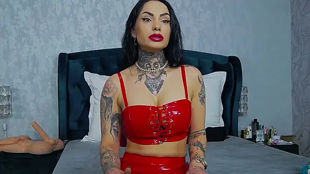 NataliaCristal online show from December 18, 2025, 5:56 am