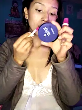 Snapshot of Cleo_Hott chatting on October 29, 2025, 6:12 am Cleo Hott online show from October 29, 2025, 6:12 am