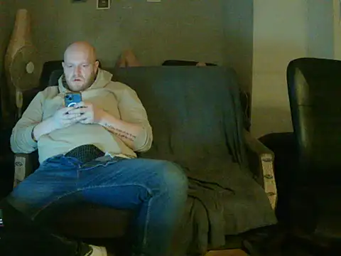 GaySexxPL online show from April 12, 2026, 8:50 am