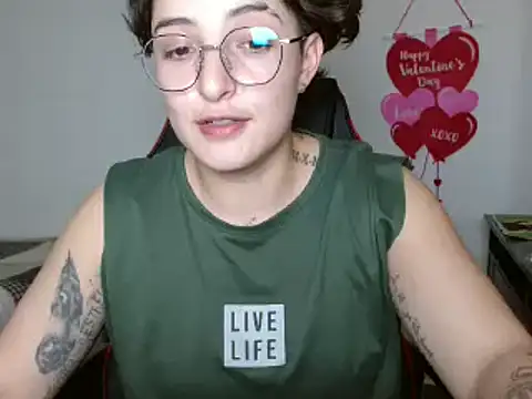 Snapshot of alex_parker07 chatting on February 26, 2025, 10:15 pm alex parker07 online show from February 26, 2025, 10:15 pm