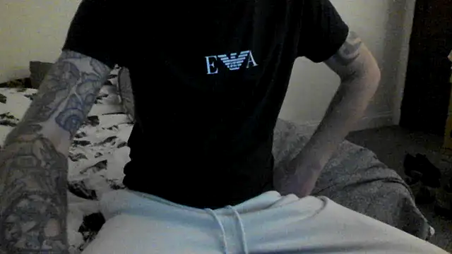 allnaked00 online show from February 14, 2026, 10:54 pm