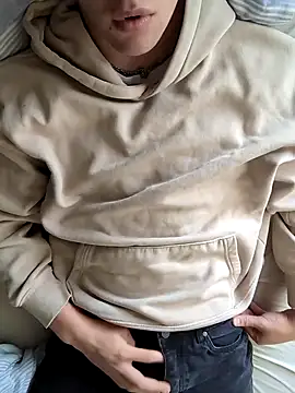 young18dick  online show from January 28, 2025, 9:50 pm