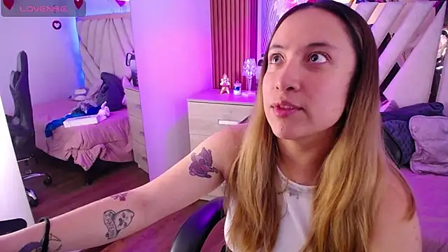 Snapshot of NyxAndria_1 chatting on February 22, 2026, 11:50 pm NyxAndria 1 online show from February 22, 2026, 11:50 pm