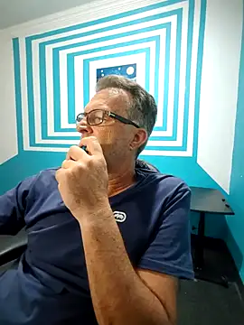 itsmeyes69 online show from March 3, 2025, 9:26 pm