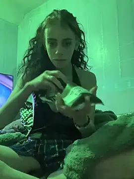 Snapshot of VioletxBlue chatting on January 9, 2025, 10:41 pm VioletxBlue online show from January 9, 2025, 10:41 pm