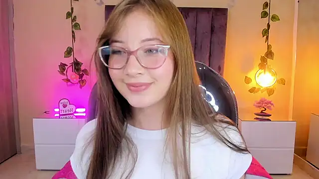 Dahlia Rousse online show from November 4, 2025, 10:57 pm