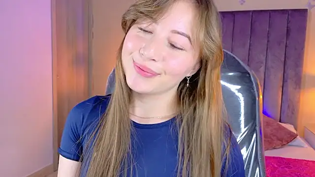 Dahlia Rousse online show from March 22, 2026, 4:49 am