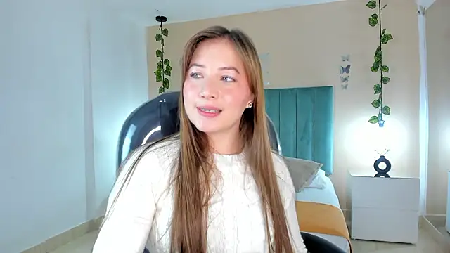 Snapshot of Dahlia_Rousse chatting on February 28, 2026, 5:51 am Dahlia Rousse online show from February 28, 2026, 5:51 am