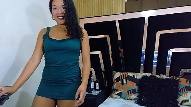 Snapshot of SolEvanss chatting on November 4, 2025, 4:33 pm SolEvanss online show from November 4, 2025, 4:33 pm