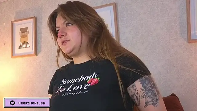 Veronica simons online show from March 16, 2026, 10:12 pm