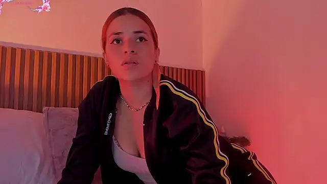 alliss ginger  online show from October 14, 2025, 2:45 am