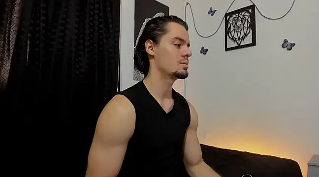 Snapshot of maxi_styles chatting on January 31, 2025, 5:42 pm maxi styles online show from January 31, 2025, 5:42 pm