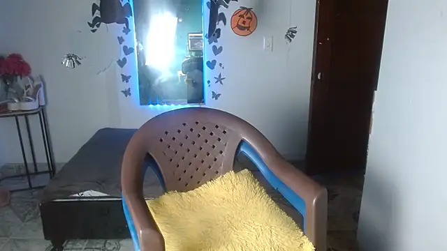 Snapshot of Krishell_milk chatting on October 6, 2025, 7:36 pm Krishell milk online show from October 6, 2025, 7:36 pm