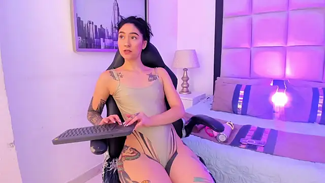 MeganPresleyy online show from July 17, 2026, 12:46 pm