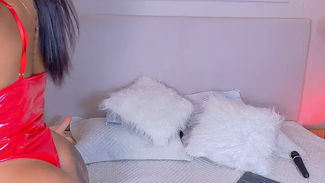 AlynAllen online show from November 5, 2025, 7:28 pm