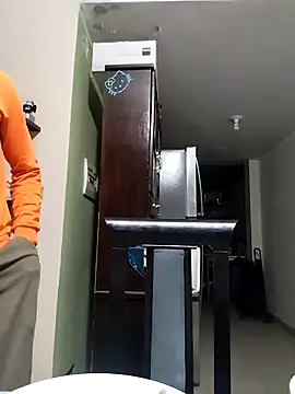 Saweetieyblacksnake online show from October 17, 2025, 5:11 am