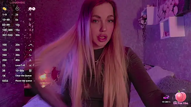 Snapshot of Mika_Rayy chatting on March 3, 2025, 8:11 pm Mika Rayy online show from March 3, 2025, 8:11 pm