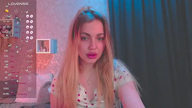 Snapshot of Mika_Rayy chatting on January 22, 2025, 9:21 pm Mika Rayy online show from January 22, 2025, 9:21 pm