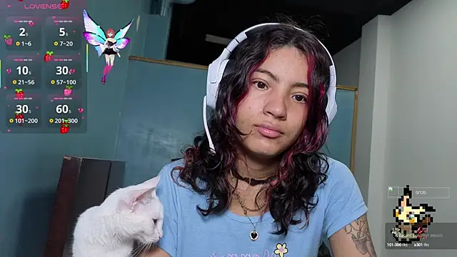 Lovelyamyy online show from October 3, 2025, 7:15 pm