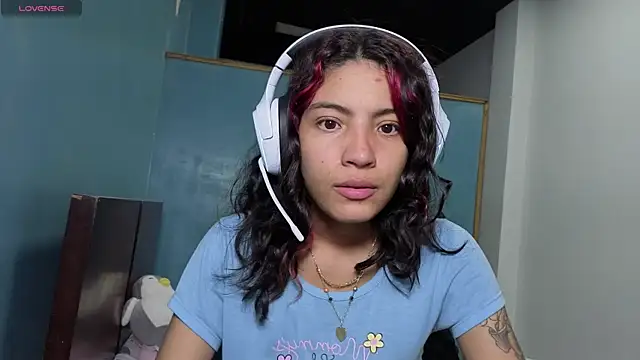 Lovelyamyy online show from October 5, 2025, 3:19 am